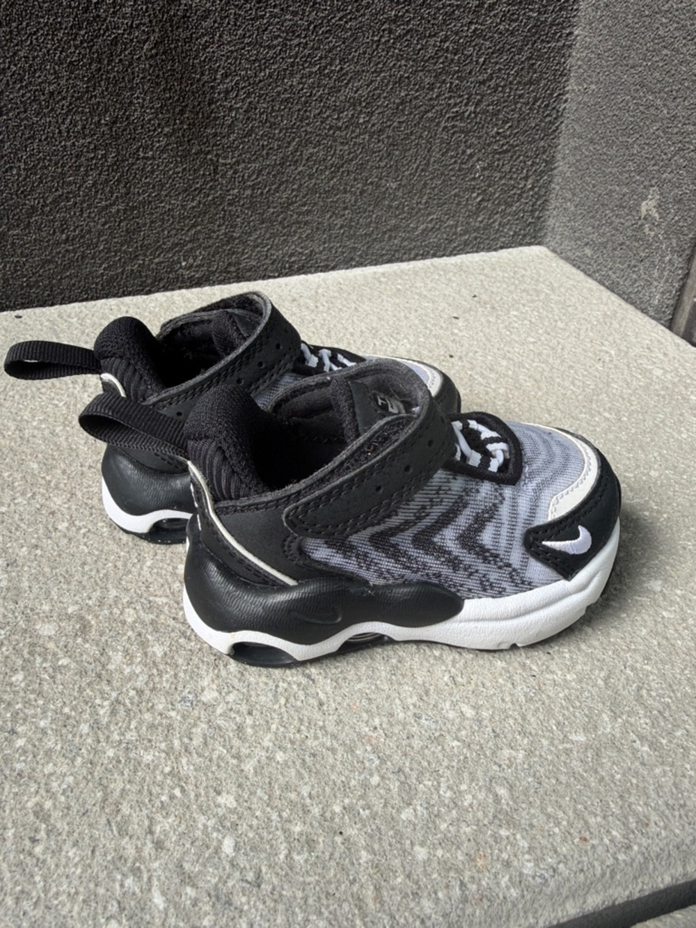 Nike Baby Black and Gray Slip-On Athletic Sneakers- Size 3C. Like New!